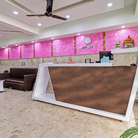 Hotel O Bharat Stay Near Indira Gandhi International Airport New Delhi Bagian luar foto