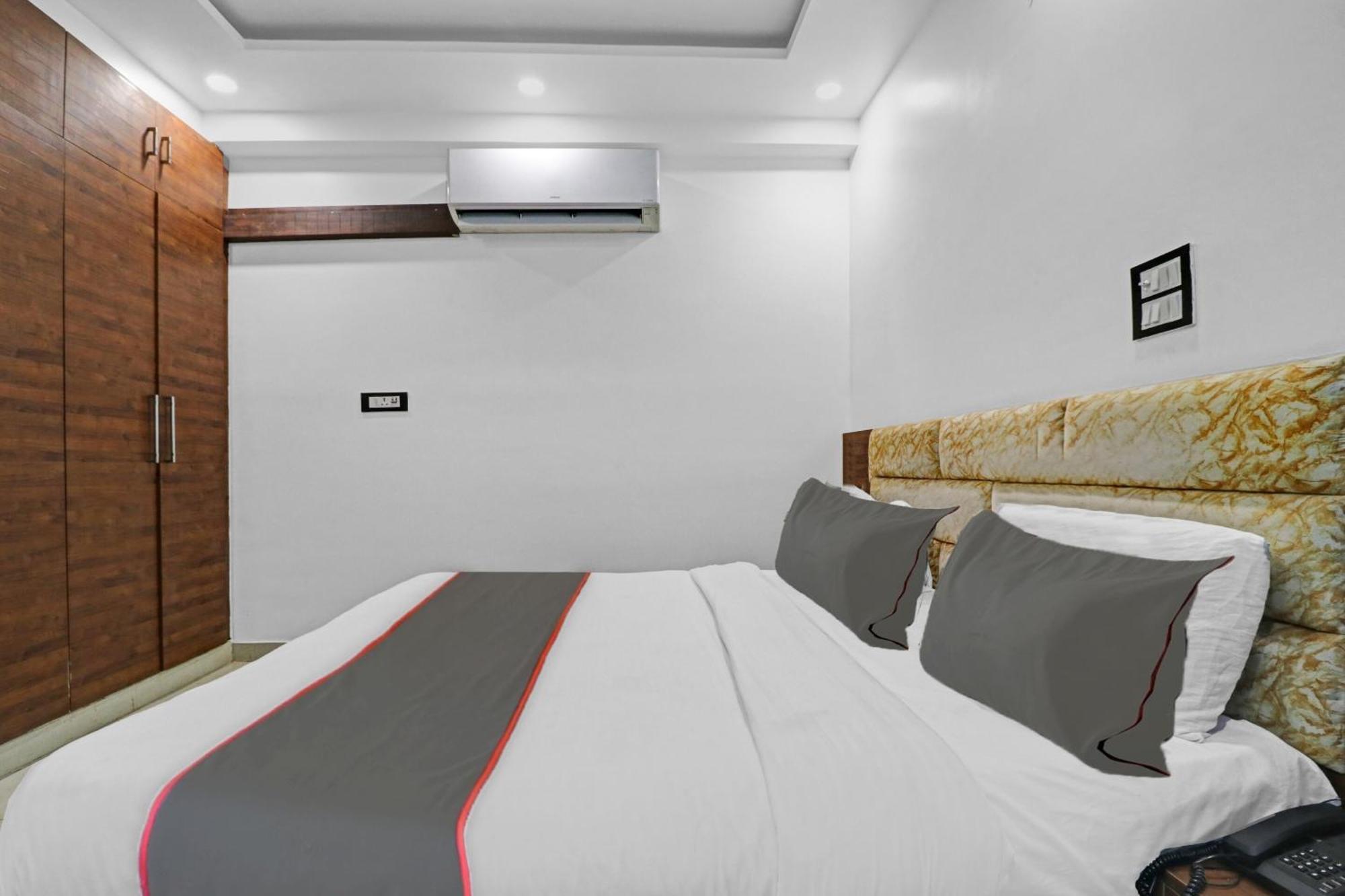 Hotel O Bharat Stay Near Indira Gandhi International Airport New Delhi Bagian luar foto
