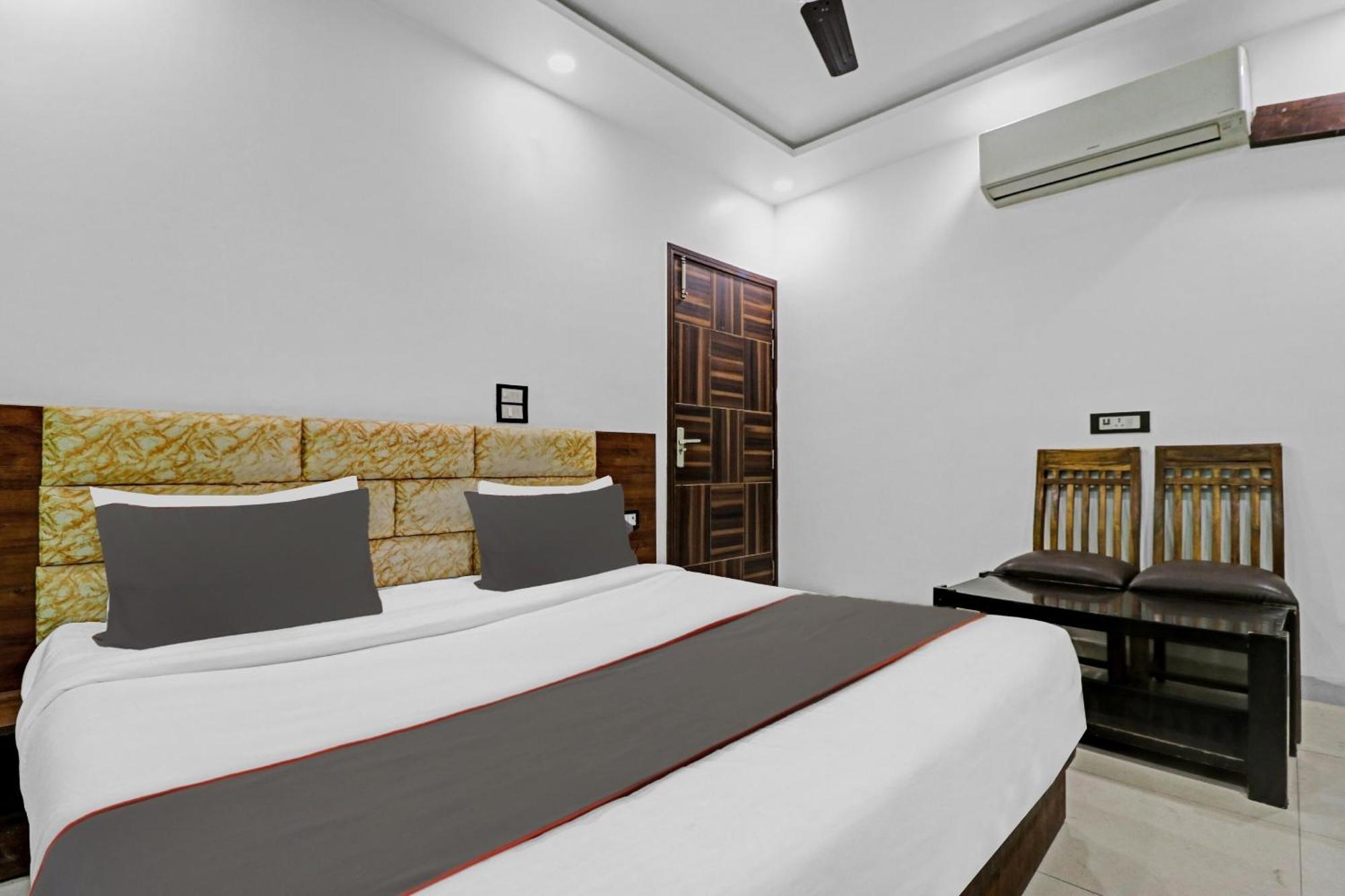 Hotel O Bharat Stay Near Indira Gandhi International Airport New Delhi Bagian luar foto
