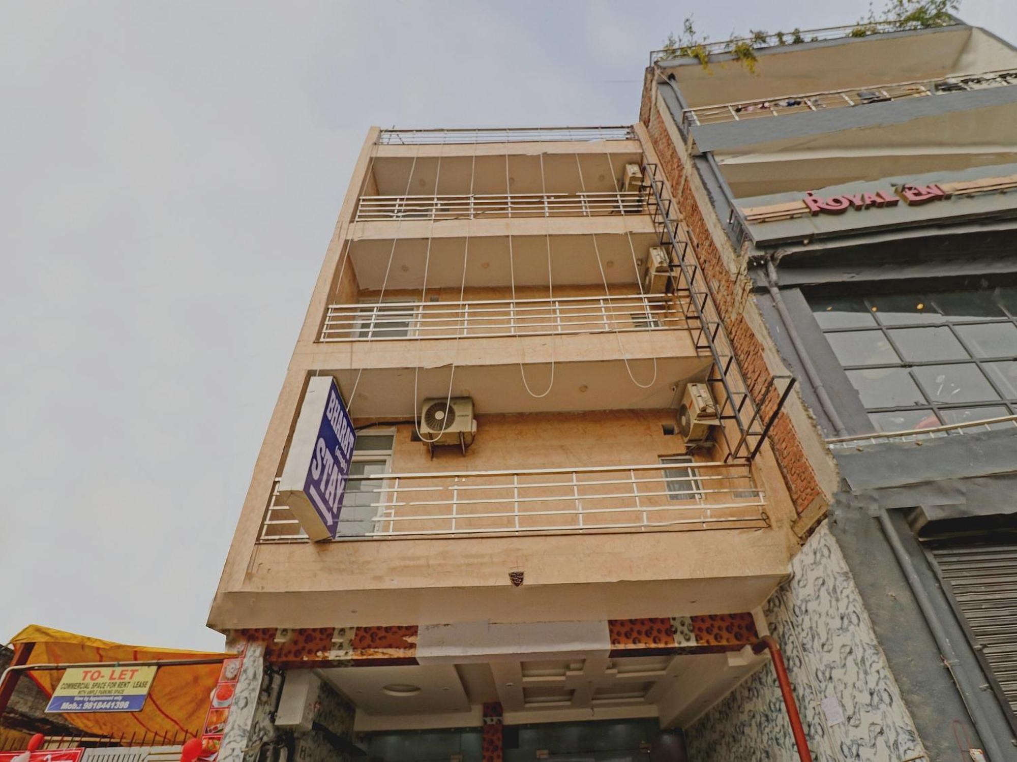 Hotel O Bharat Stay Near Indira Gandhi International Airport New Delhi Bagian luar foto