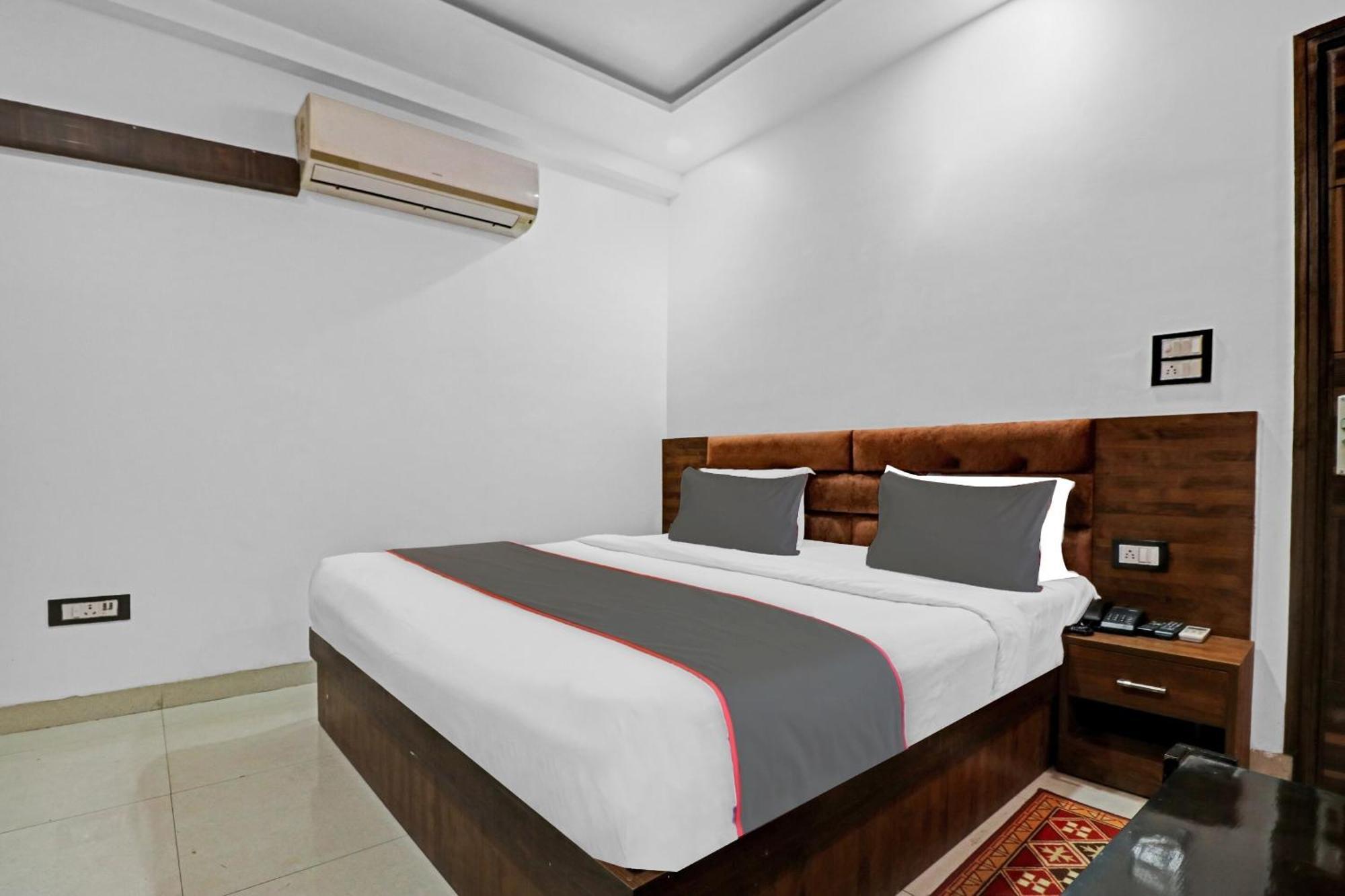 Hotel O Bharat Stay Near Indira Gandhi International Airport New Delhi Bagian luar foto
